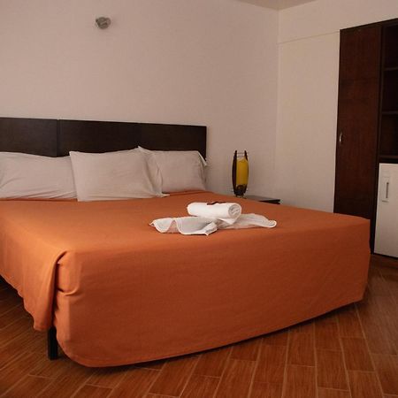 Hotel El Castillo Chinauta Luaran gambar