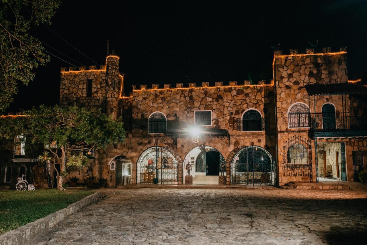 Hotel El Castillo Chinauta Luaran gambar