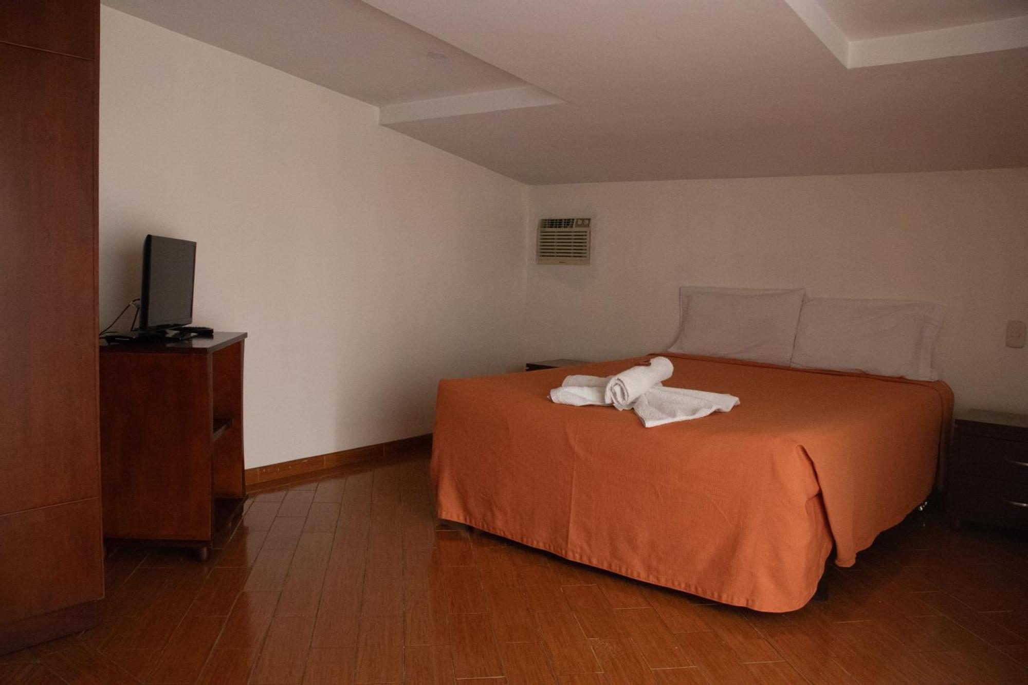 Hotel El Castillo Chinauta Luaran gambar
