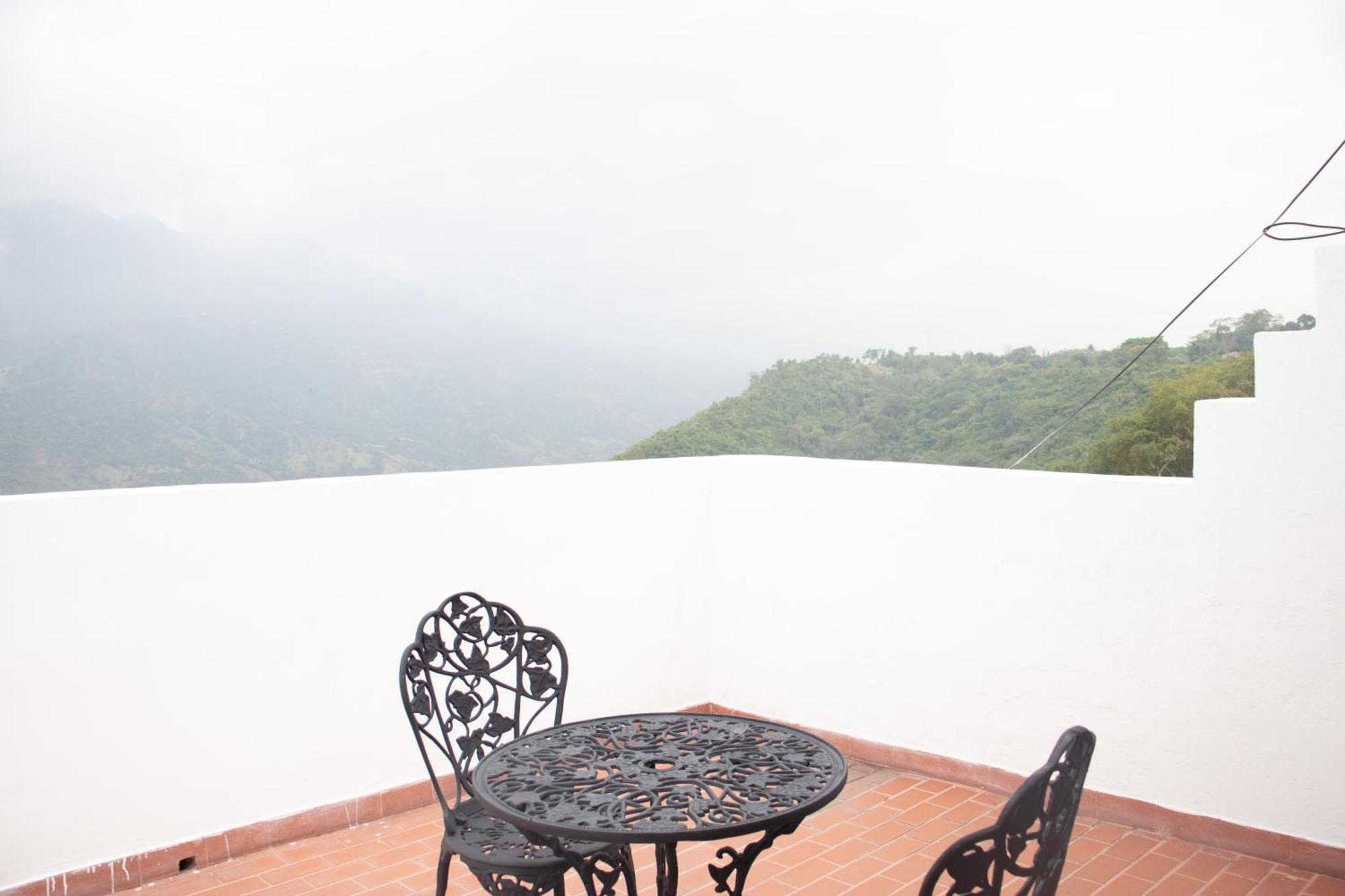 Hotel El Castillo Chinauta Luaran gambar