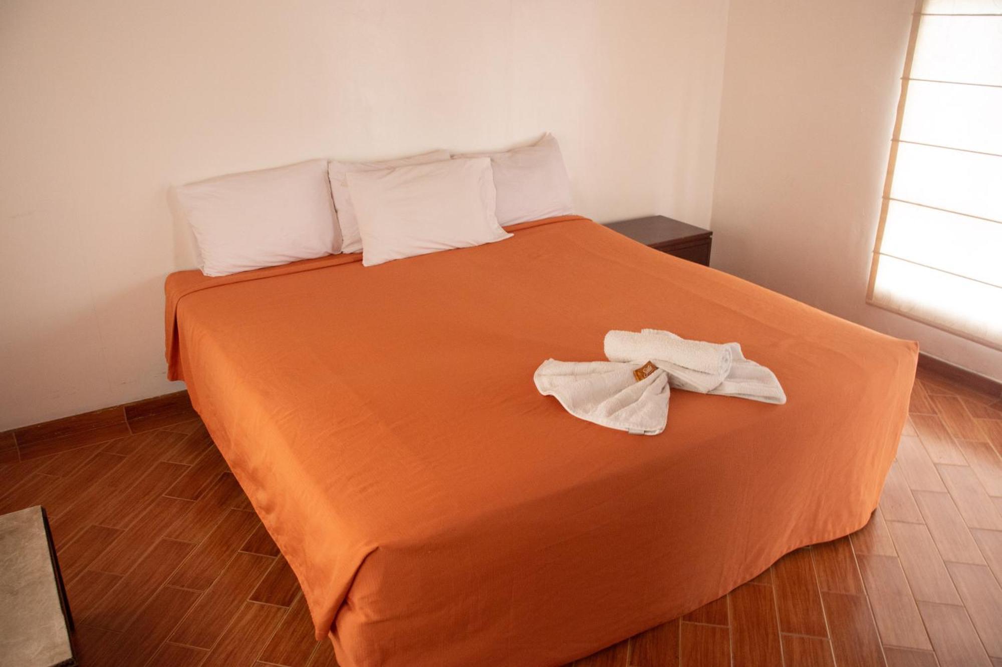 Hotel El Castillo Chinauta Luaran gambar