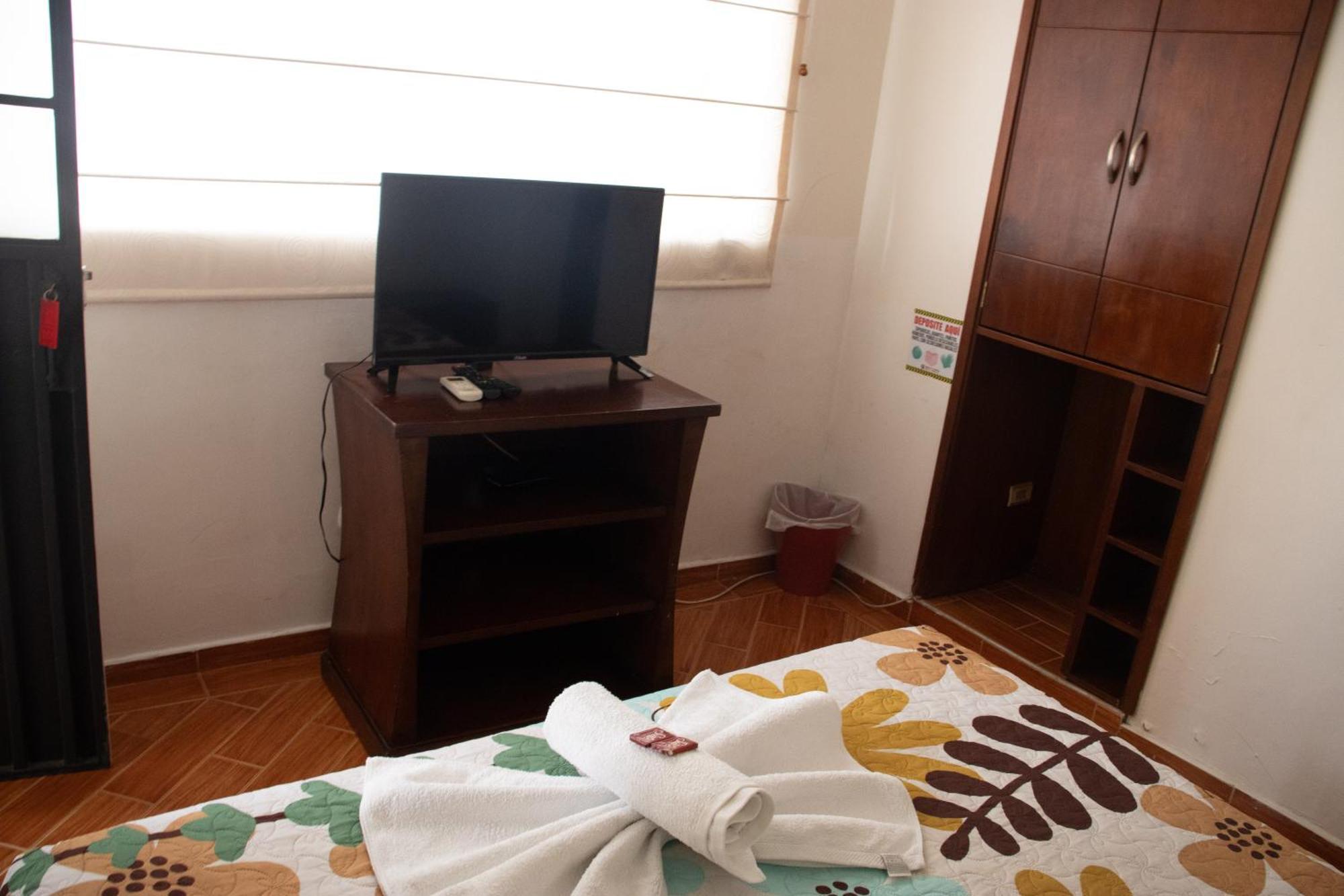 Hotel El Castillo Chinauta Luaran gambar